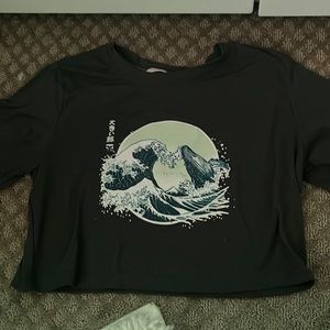 Gray waves shirt
